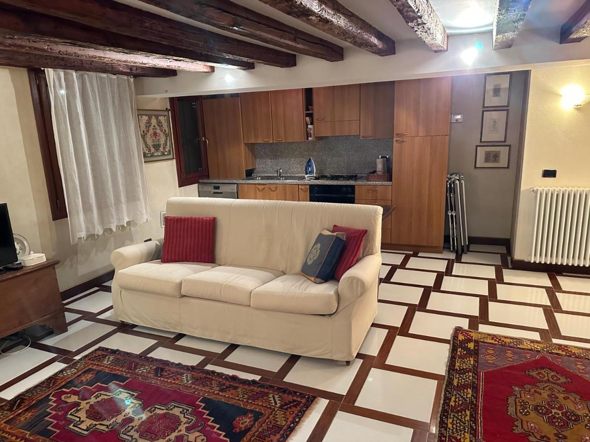 1 Ca'Del Traghetto Family Apartment Венеція Екстер'єр фото