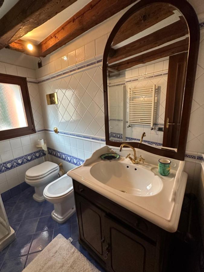 1 Ca'Del Traghetto Family Apartment Венеція Екстер'єр фото