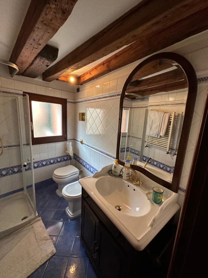 1 Ca'Del Traghetto Family Apartment Венеція Екстер'єр фото